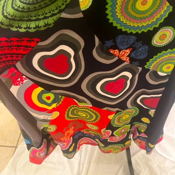 Desigual dress medium with appliqués EUC - Picture 11 of 12